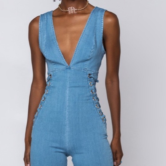 Denim jumpsuit laced in the side. - Picture 2 of 7